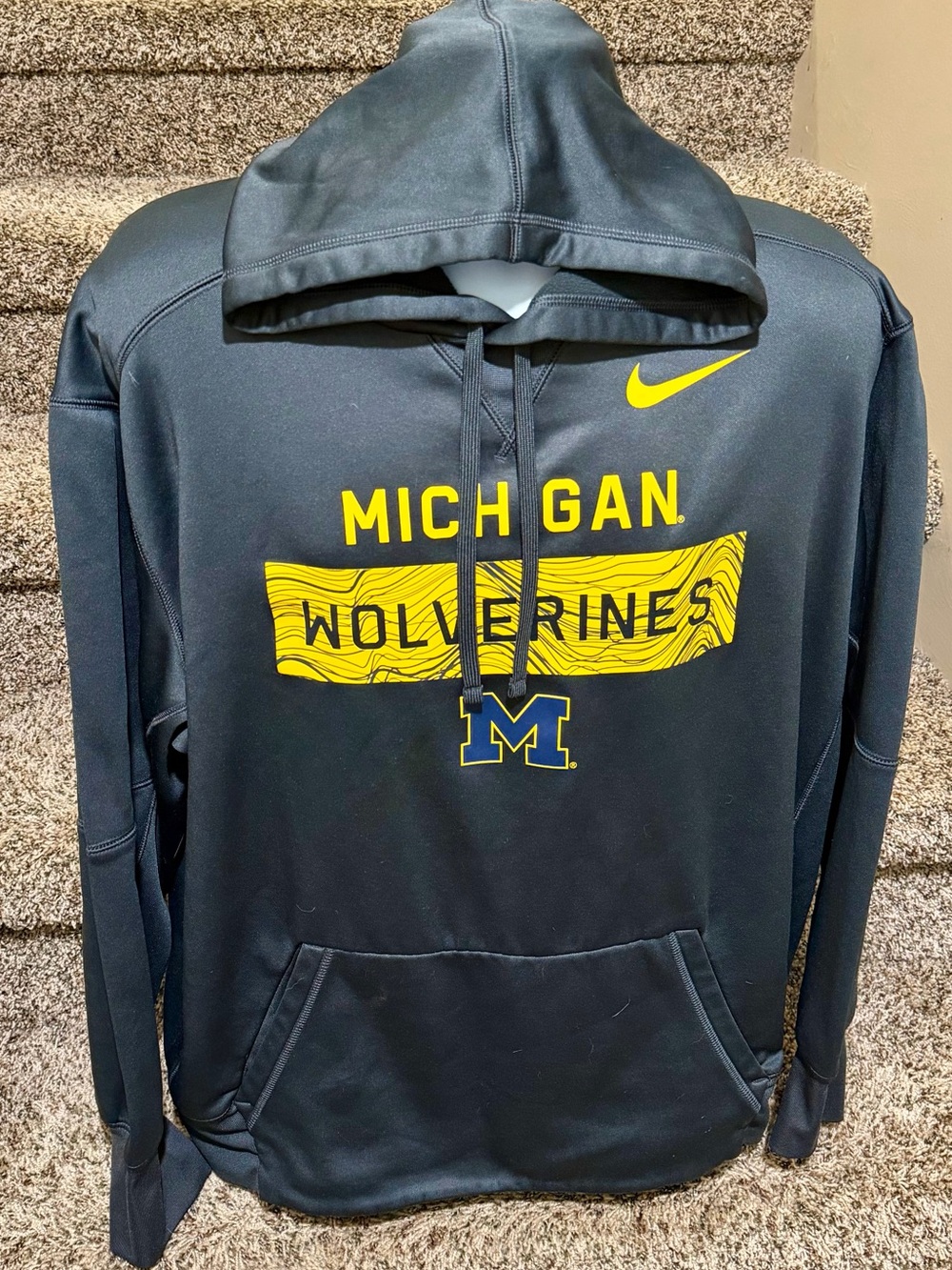 Nike athletic *Michigan Wolverines* pullover men’s hoodie sweatshirt - XXL 2X